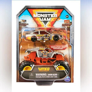Monster Jam Max-D w/Bonus Car - Series 5 - BRAND NEW!